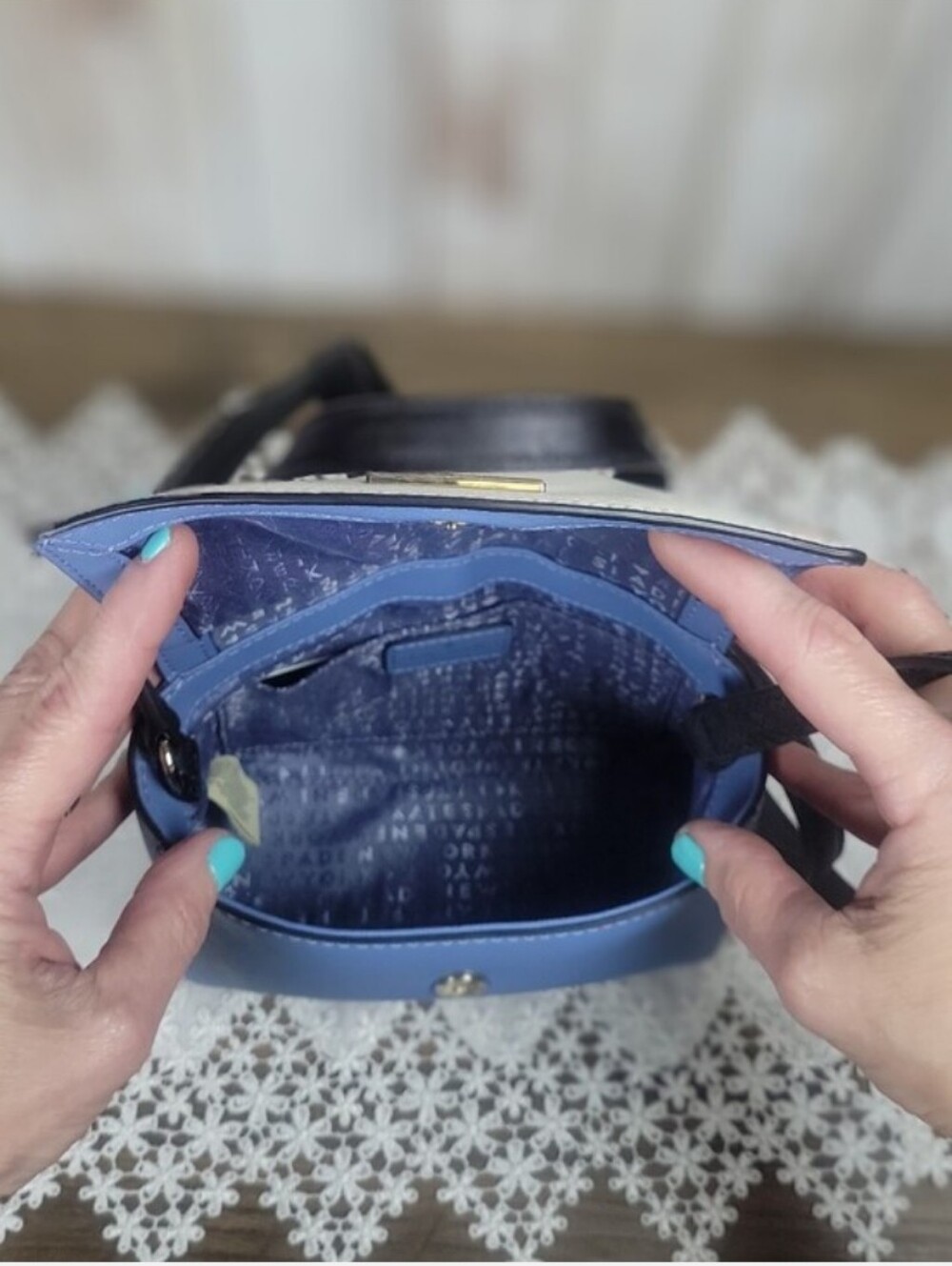 KS-2pc-Laurel Way Mini Allisanne Crossbody & Staci Nouveau Bloom Card Holder💙🩵 - Picture 3 of 9